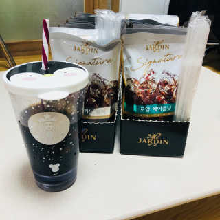 (주)쟈뎅 쟈뎅 시그니처 블랙, 헤이즐넛 230ml — 5점을 준 리뷰어가 2018년 7월 올린 사용 사진