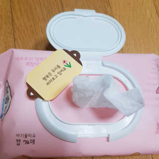 보솜이 아기물티슈 베이비케어 푸에디션 캡 74매 10입 — 5점을 준 리뷰어가 2019년 4월 올린 사용 사진