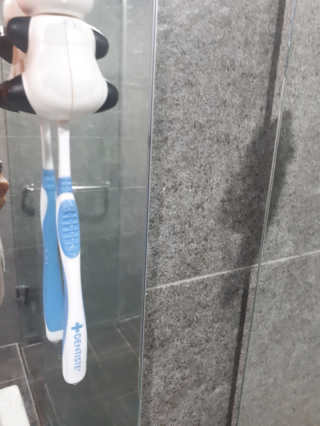큐어스크립트 닥터폴스 치약 라임만다린향 — 5점을 준 리뷰어가 2018년 3월 올린 사용 사진