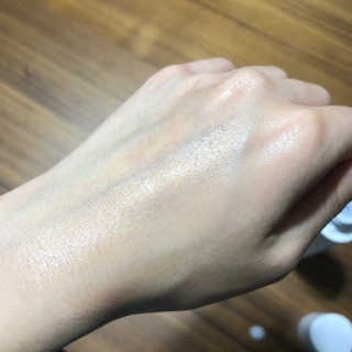 AHC 에이 에이치 씨 미니멀 10 워터리 에센스 — 4점을 준 리뷰어가 2018년 12월 올린 사용 사진