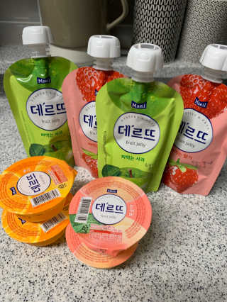 데르뜨 떠먹는 과일 3종, 짜먹는 과일 2종 총 10개 체험 — 5점을 준 리뷰어가 2020년 3월 올린 사용 사진