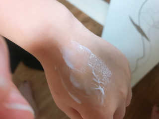 지고트 비타솔루션12 모이스처 앰플 크림 100ml — 4.5점을 준 리뷰어가 2019년 7월 올린 사용 사진