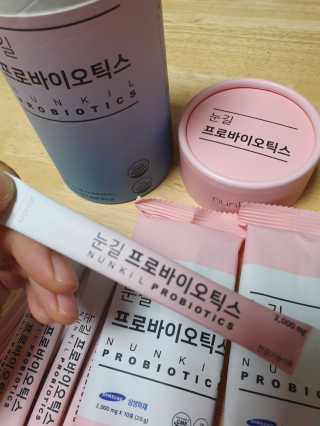 눈길 프로바이오틱스 눈길 콜라겐 프로바이오틱스 — 5점을 준 리뷰어가 2019년 11월 올린 사용 사진