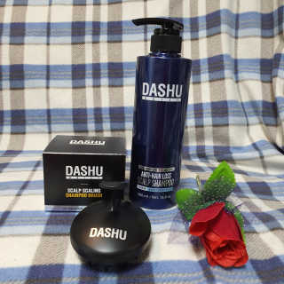 다슈코리아 다슈 단백질 한방 두피 골드 샴푸 500ml +샴푸브러쉬 — 4점을 준 리뷰어가 2020년 1월 올린 사용 사진