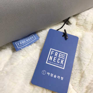 아임슬리핑 프리넥 참편한 메모리폼 어깨베개 — 5점을 준 리뷰어가 2020년 1월 올린 사용 사진