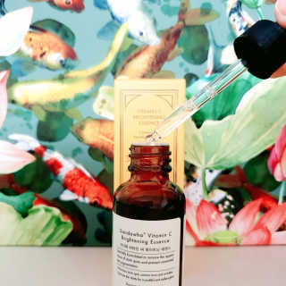[스킨큐어] 산다화 비타민C 화이트닝 에센스 30ml — 5점을 준 리뷰어가 2020년 3월 올린 사용 사진