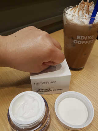 헤브닝 인텐시브 화이트닝크림 50ml — 5점을 준 리뷰어가 2018년 8월 올린 사용 사진