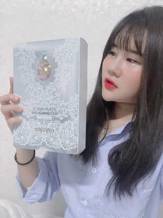 카미안느 더 퍼펙트 웨딩 마스크 — 4.67점을 준 리뷰어가 2018년 9월 올린 사용 사진