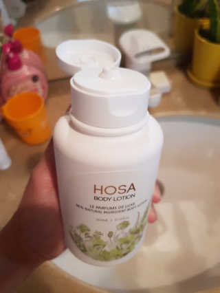 HOSA BODY WASH+BODY LOTION — 4.33점을 준 리뷰어가 2018년 3월 올린 사용 사진
