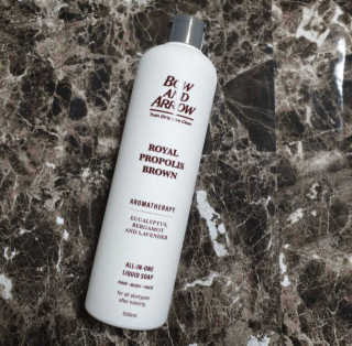 보우앤애로우 아로마테라피 올인원 리퀴드 솝 - 브라운  500ml — 4.5점을 준 리뷰어가 2019년 12월 올린 사용 사진