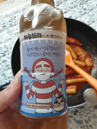 웅진식품 19년 하늘보리 열두보리 스페셜 에디션 — 5점을 준 리뷰어가 2019년 7월 올린 사용 사진