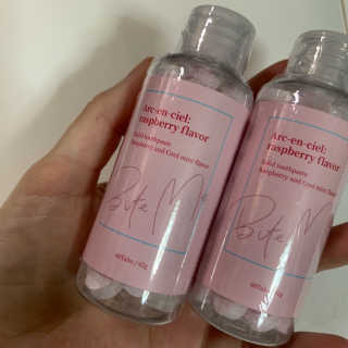 아르크앤씨엘 고체치약 1+1 — 2.5점을 준 리뷰어가 2019년 10월 올린 사용 사진