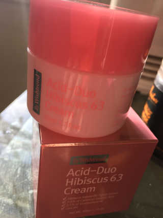 Wishtrend Acid-Duo 히비스커스 63 크림 — 4.5점을 준 리뷰어가 2019년 11월 올린 사용 사진