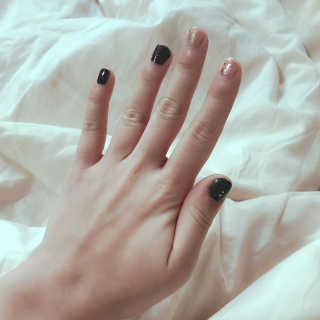 써틴먼스 코스메틱 써틴먼스 글램썸라이팅 네일 3set — 3.5점을 준 리뷰어가 2017년 1월 올린 사용 사진