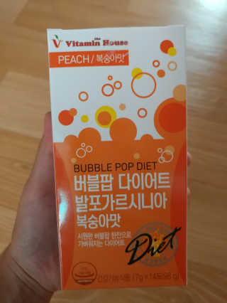 비타민하우스 버블팝 다이어트 발포가르시니아 청포도/복숭아 — 4.33점을 준 리뷰어가 2017년 5월 올린 사용 사진