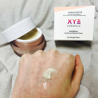 XYZ FORMULA 워터폴 라인 세라크라운 메모리 크림 — 5점을 준 리뷰어가 2018년 2월 올린 사용 사진