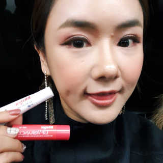 블리스텍스 립 릴리프 크림 립밤, 립 바이브런스 립밤 — 5점을 준 리뷰어가 2018년 11월 올린 사용 사진