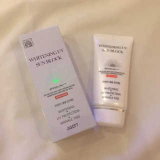 지고트 화이트닝 유브이 썬블럭 크림 70ml,1+1 — 4점을 준 리뷰어가 2019년 7월 올린 사용 사진