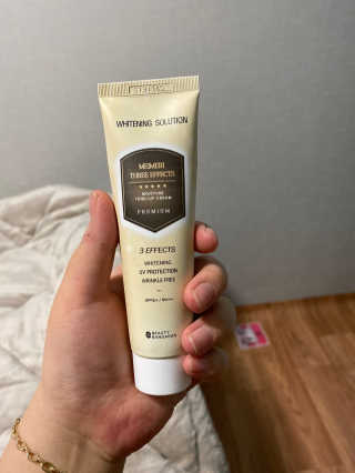 메이메리 쓰리이펙츠 모이스처 톤업크림 50ml — 2.5점을 준 리뷰어가 2019년 11월 올린 사용 사진