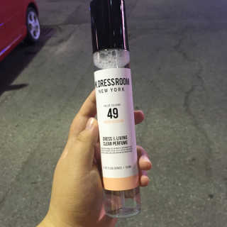 더블유드레스룸 드레스퍼퓸 150ml — 3.83점을 준 리뷰어가 2018년 8월 올린 사용 사진