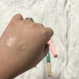[블랙루즈] 펄블리 아이 글리터 2종 — 5점을 준 리뷰어가 2019년 1월 올린 사용 사진