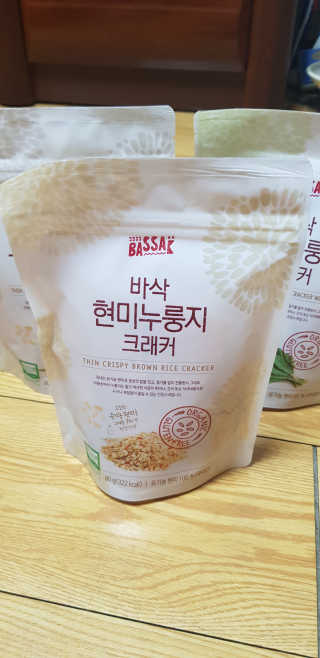 BASSAK 바삭 유기농 현미 누룽지 크래커 3종 — 4점을 준 리뷰어가 2019년 10월 올린 사용 사진