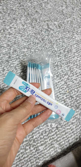 지노바 지락프로바이오틱스포뮬라 — 4점을 준 리뷰어가 2019년 11월 올린 사용 사진