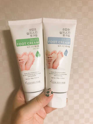 (주)에네스티 에네스티 수안수 실크스킨 풋크림 1+1 — 3.5점을 준 리뷰어가 2019년 10월 올린 사용 사진