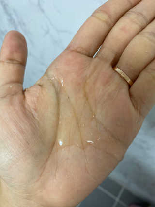 (주)에네스티 믹스베리 단백질 폭탄 샴푸 1000g — 4.5점을 준 리뷰어가 2019년 11월 올린 사용 사진