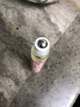더블유드레스룸 롤 온 퍼퓸EDT 10ml — 4.67점을 준 리뷰어가 2018년 10월 올린 사용 사진