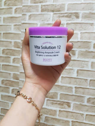지고트 비타솔루션12 브라이트닝 앰플 크림 100ml — 5점을 준 리뷰어가 2019년 7월 올린 사용 사진