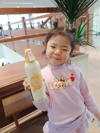 꼬모조이 탱글탱글 구름 콩순이 버블바스 — 5점을 준 리뷰어가 2019년 12월 올린 사용 사진