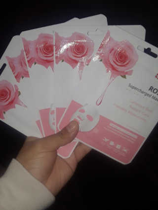 SNP Supercharged Mask_Rose Centifoli Flower — 5점을 준 리뷰어가 2019년 1월 올린 사용 사진