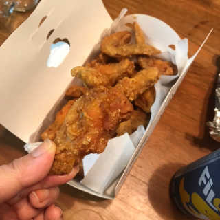 [치킨마루]-  빠사칸윙봉현미 + 콜라 500ml — 5점을 준 리뷰어가 2019년 7월 올린 사용 사진