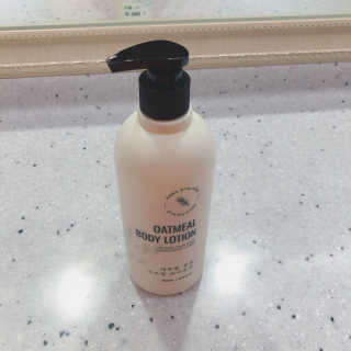 (주)에네스티 내추럴 촉촉  오트밀 바디로션 500ml — 5점을 준 리뷰어가 2019년 12월 올린 사용 사진