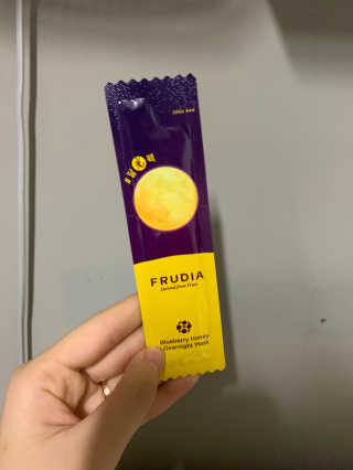 [후르디아] 블루베리 허니 오버나이트 마스크 달광팩 — 4점을 준 리뷰어가 2019년 10월 올린 사용 사진