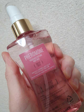 레드컨테이너 페로몬향 퍼퓸 바디미스트 80ml — 5점을 준 리뷰어가 2020년 3월 올린 사용 사진