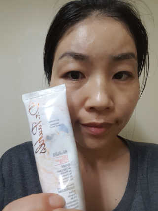 큐어스크립트 닥터폴스 치약 라임만다린향 — 4.83점을 준 리뷰어가 2018년 5월 올린 사용 사진