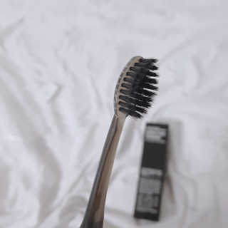 the naked object 디블랙팩치약 디블랙칫솔 세트 — 3점을 준 리뷰어가 2020년 1월 올린 사용 사진