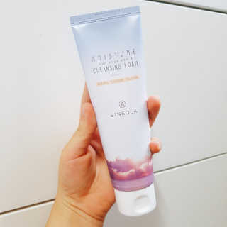 신소라 코스메틱 SINSOLA COSMETIC 신소라 모이스춰 클렌징폼 — 4점을 준 리뷰어가 2017년 11월 올린 사용 사진