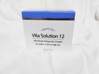 지고트 비타솔루션12 모이스처 앰플 크림 100ml — 4점을 준 리뷰어가 2019년 7월 올린 사용 사진