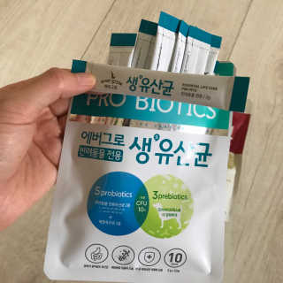 [빙그레] 에버그로 생유산균 1봉（10포입）+펫밀크2팩 — 4.5점을 준 리뷰어가 2019년 5월 올린 사용 사진