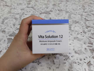 지고트 비타솔루션12 모이스처 앰플 크림 100ml — 5점을 준 리뷰어가 2019년 6월 올린 사용 사진