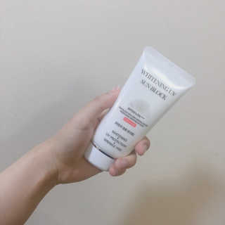 지고트 화이트닝 유브이 썬블럭 크림 70ml,1+1 — 4.5점을 준 리뷰어가 2019년 5월 올린 사용 사진