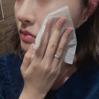 메이크업 이레이져 바이 컬러딥 래버러토리즈 — 3.5점을 준 리뷰어가 2020년 1월 올린 사용 사진