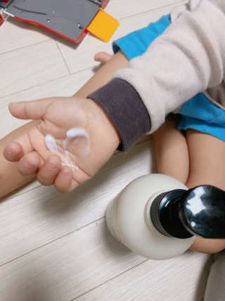 (주)에네스티 내추럴 촉촉  오트밀 바디로션 500ml — 4.5점을 준 리뷰어가 2019년 10월 올린 사용 사진