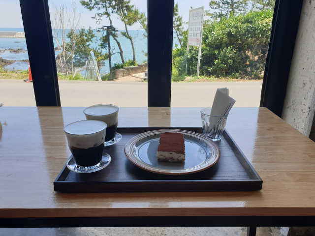 [카페콜로네이드] 아메리카노or라떼2잔+디저트1가지 리뷰 사진