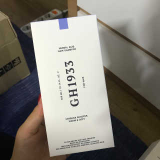 허벌 에시드 헤어 샴푸+실키 스네일 헤어 트리트먼트 — 5점을 준 리뷰어가 2018년 5월 올린 사용 사진