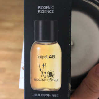 세포랩 바이오제닉 에센스 30ml 특별팩 — 4.67점을 준 리뷰어가 2018년 5월 올린 사용 사진