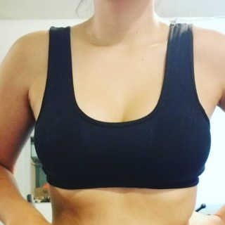크리비아 Clivia Padded Yoga Sports Bra — 5점을 준 리뷰어가 2018년 7월 올린 사용 사진